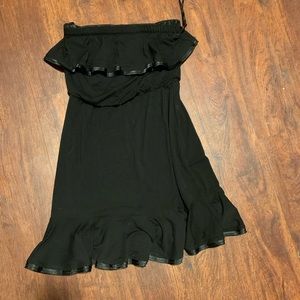 NEED GONE BY OCT 31ST MAKE AN OFFER white house black market strapless dress